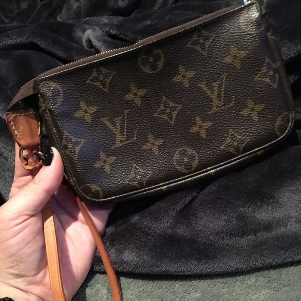 Louis Vuitton pochette.